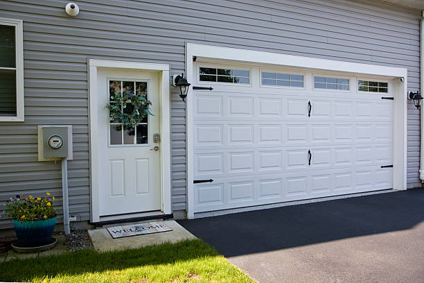 24/7 Emergency Garage Door Panel Replacement experts in Summerlin South, NV